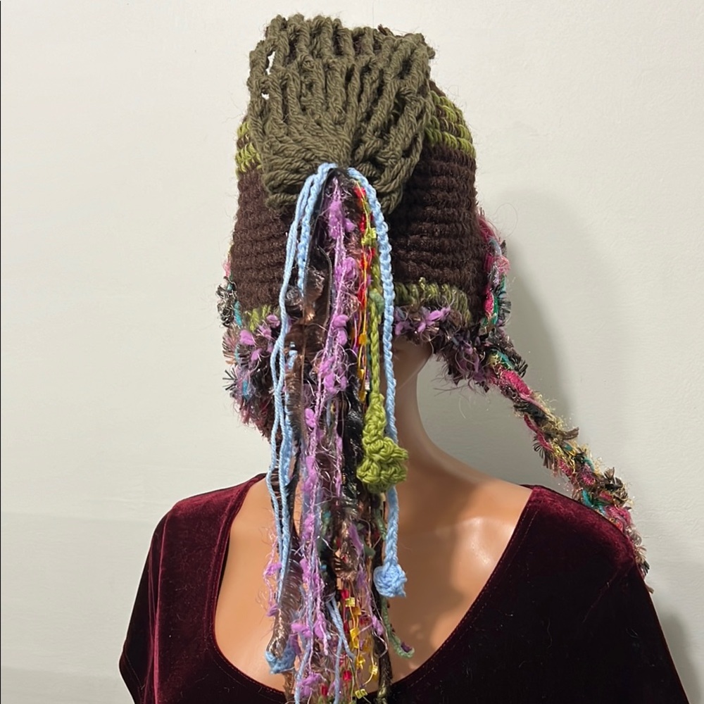 Handcrafted Multicolor Knit Hat - Picture 9 of 12